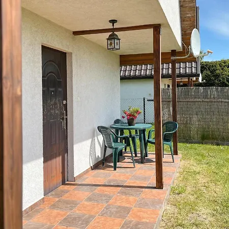 Stunning In With Wifi Holiday home Podamirowo